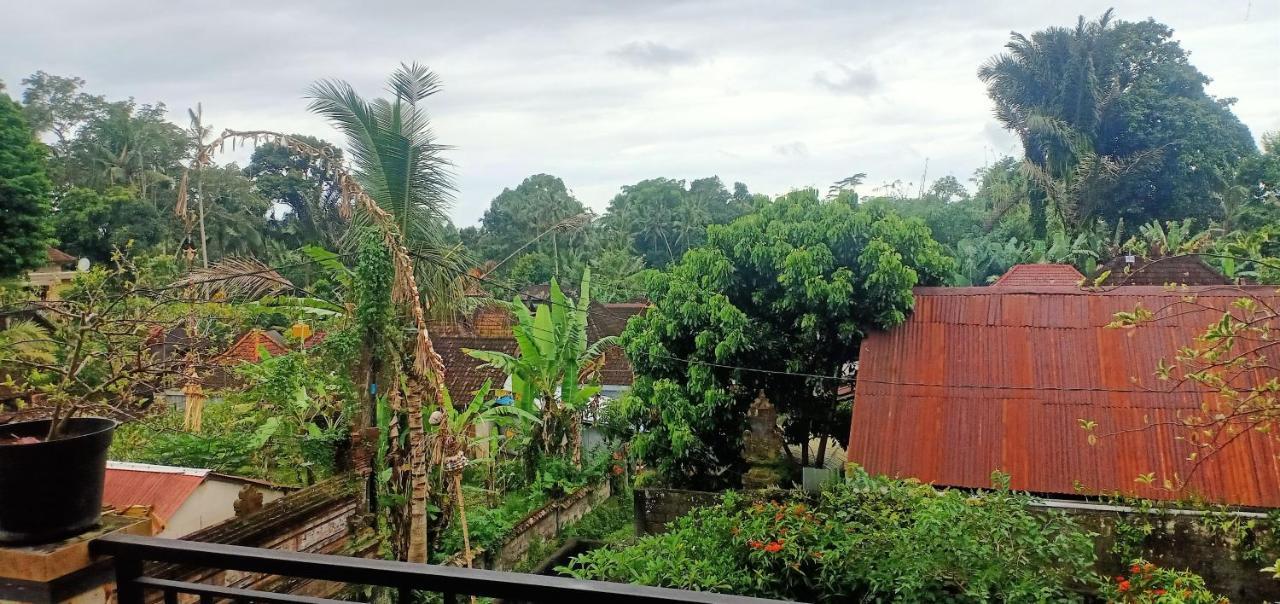 Nano Ari Homestay Ubud Esterno foto